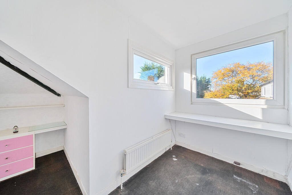 1371258-7-68fb461...