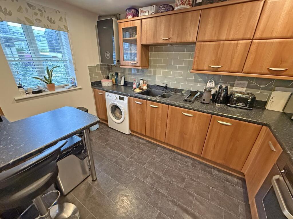 Samuel Bassett Avenue 50 - Kitchen.jpg