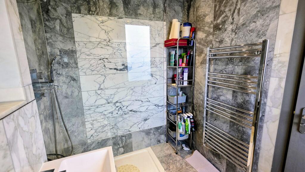 Ensuite Shower Room