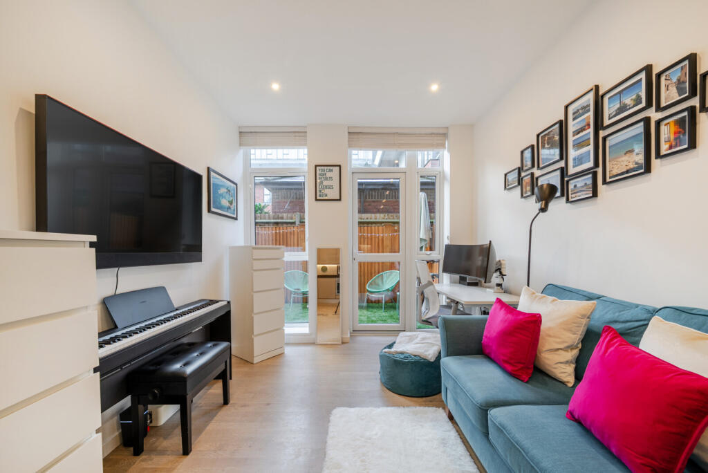 1385722-12-692ef3...