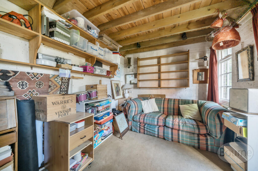 07778c11-4b7c-428...