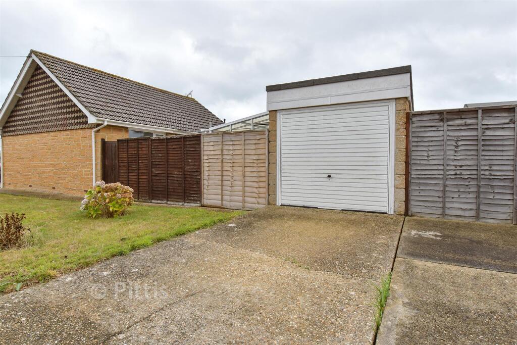 Driveway/Parking