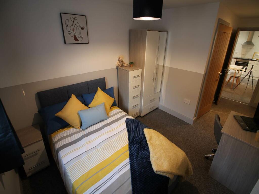 Bedroom 2 - 1