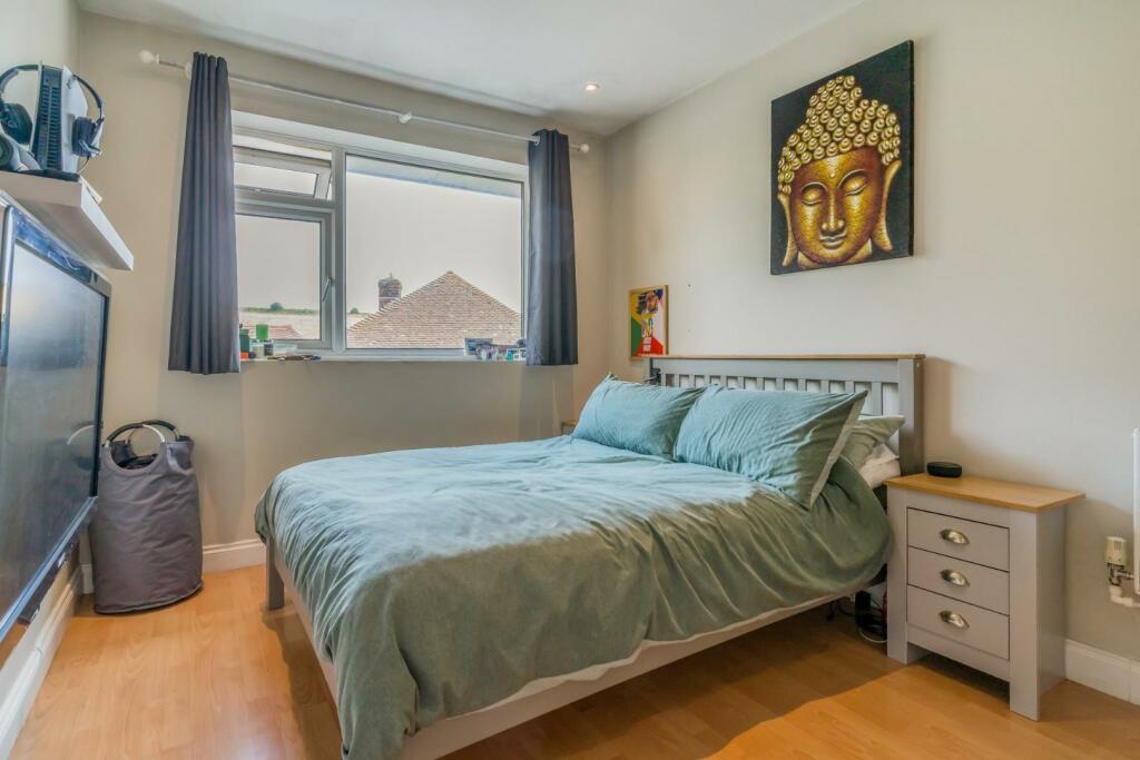 157 Rodmell Avenue-22.jpg