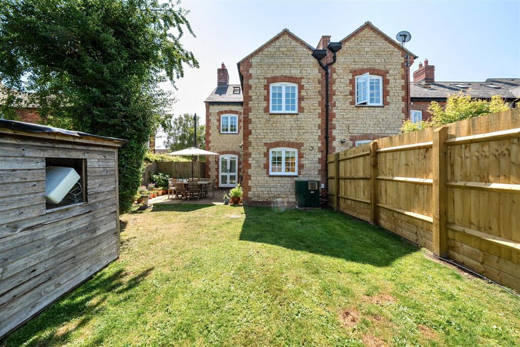 26 Wappenham Road, Abthorpe