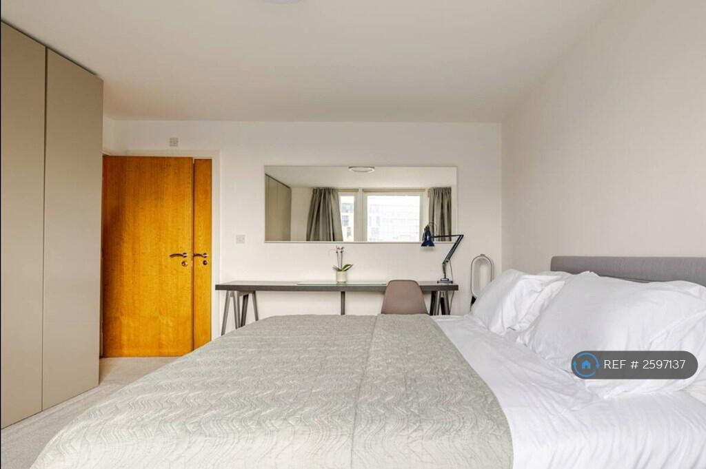 Master Bedroom (Super King Size)