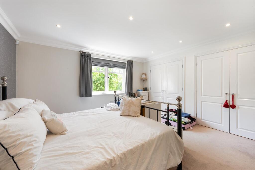 THE ROSEBERYS (5).jpg