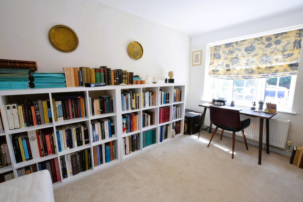 Bedroom 2 (First Floor)