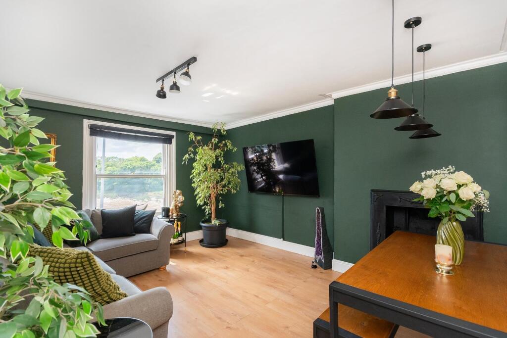 F21GHCN - Lounge C.jpg