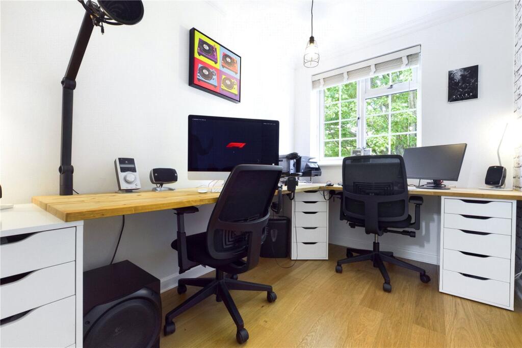Bedroom 3/Office