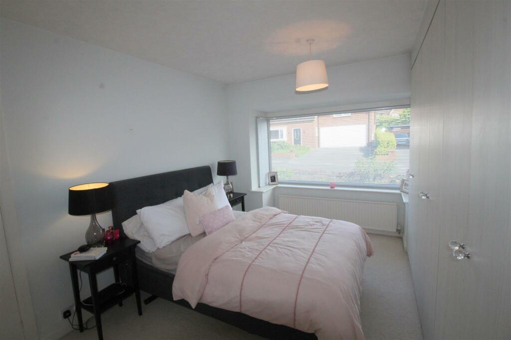 Marquis Drive, 10 Bedroom One.JPG