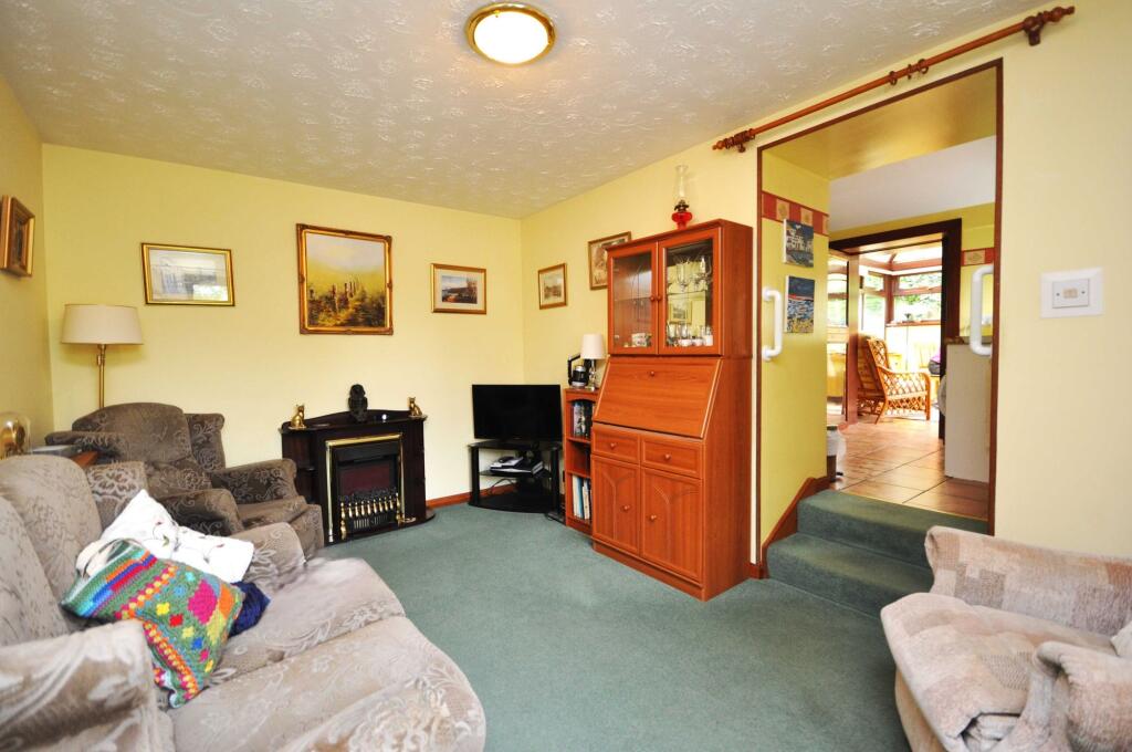 Lounge 1