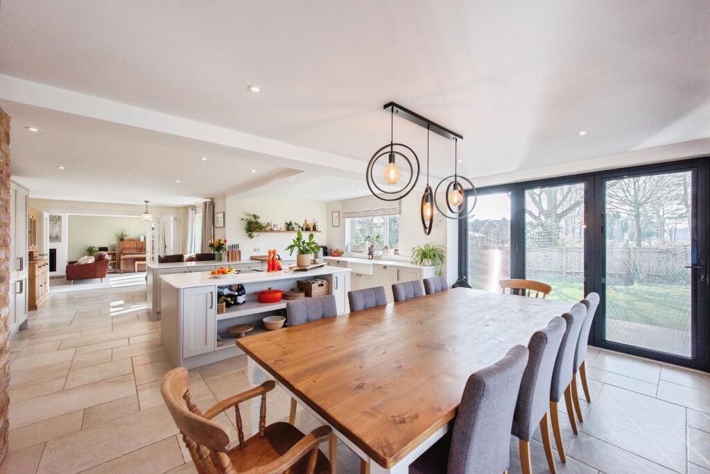 Kitchen/Dining Room