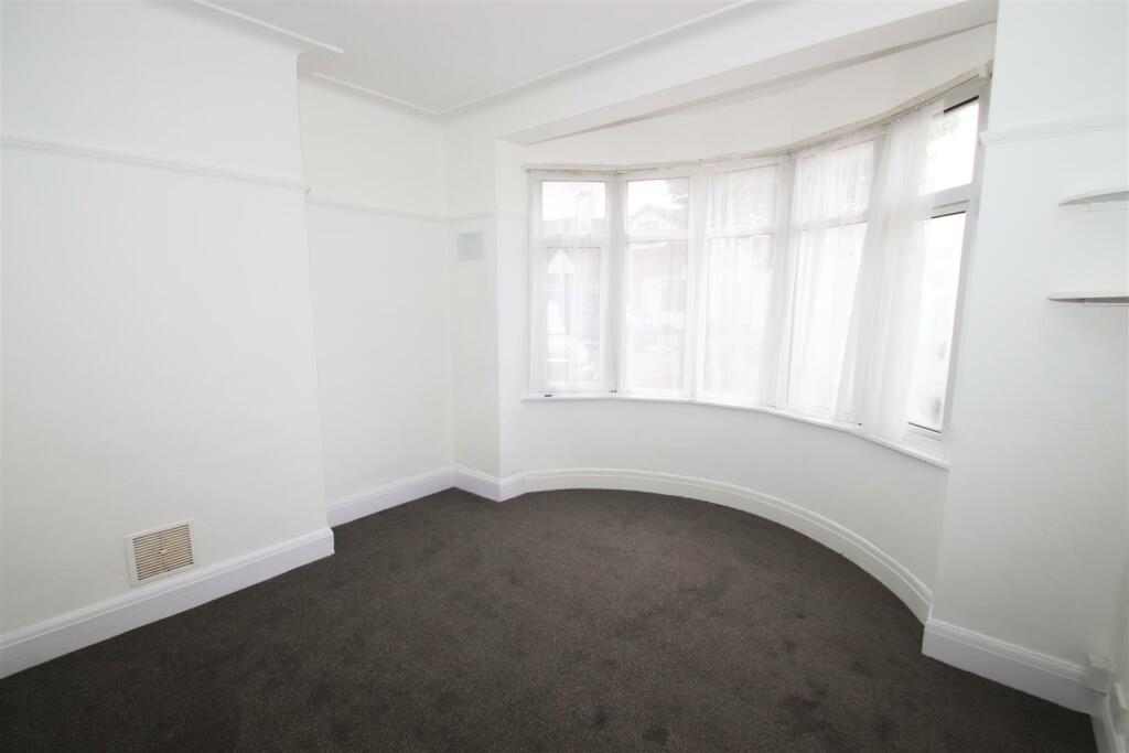 Bedroom.jpg