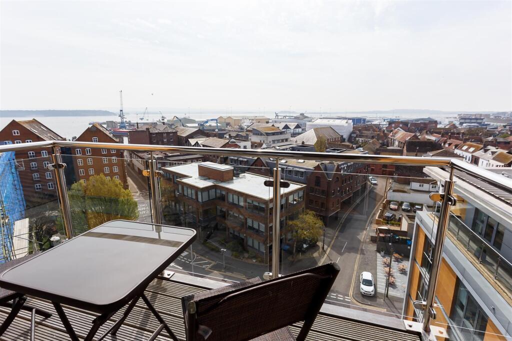 704 Orchard Plaza-ph26_print.jpg