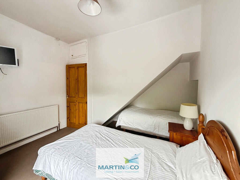 df78cca9--4965-93...