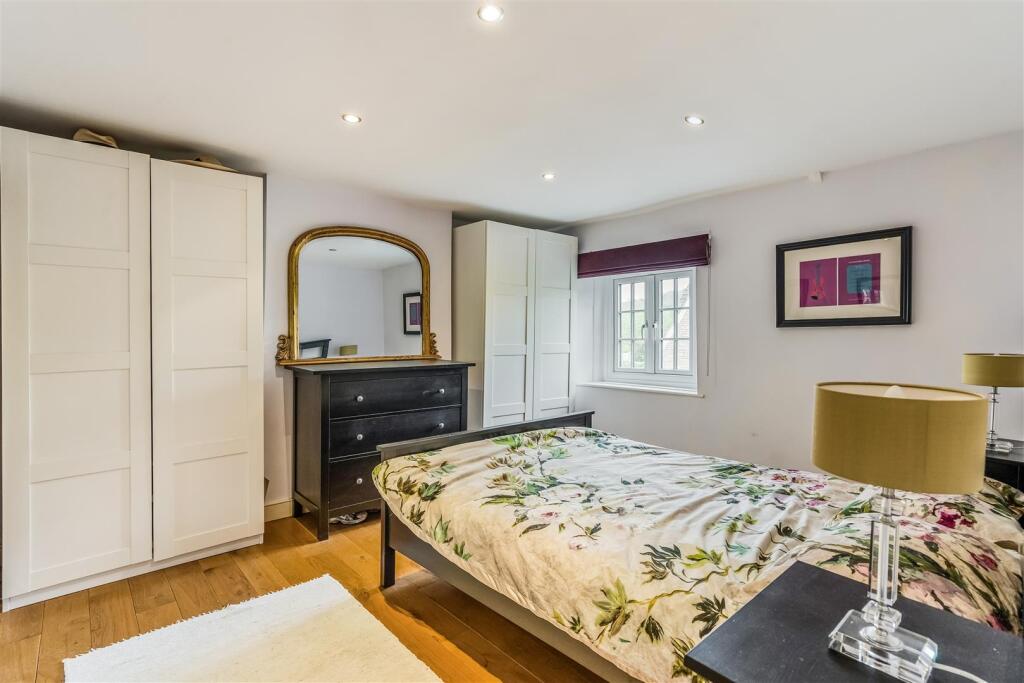 68750_Crofton-Cottage-Bath-Road  (25).jpg