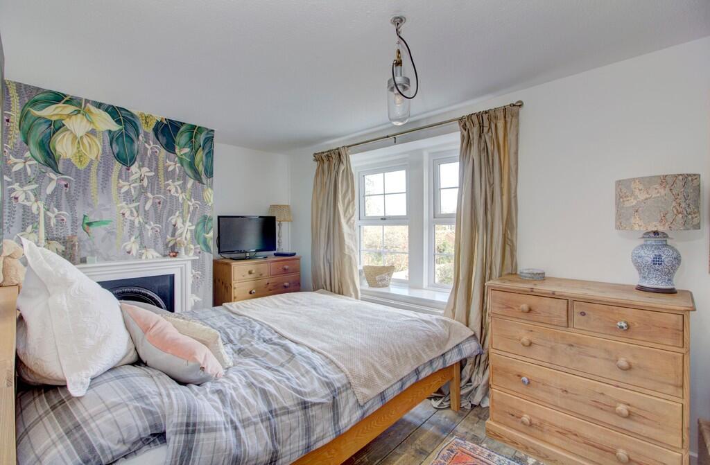 86 corsham rd2