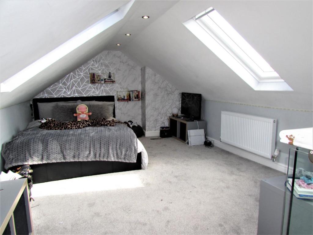 NorfolkCres41attic2.JPG