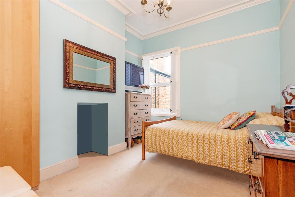 Bedroom 3.jpg