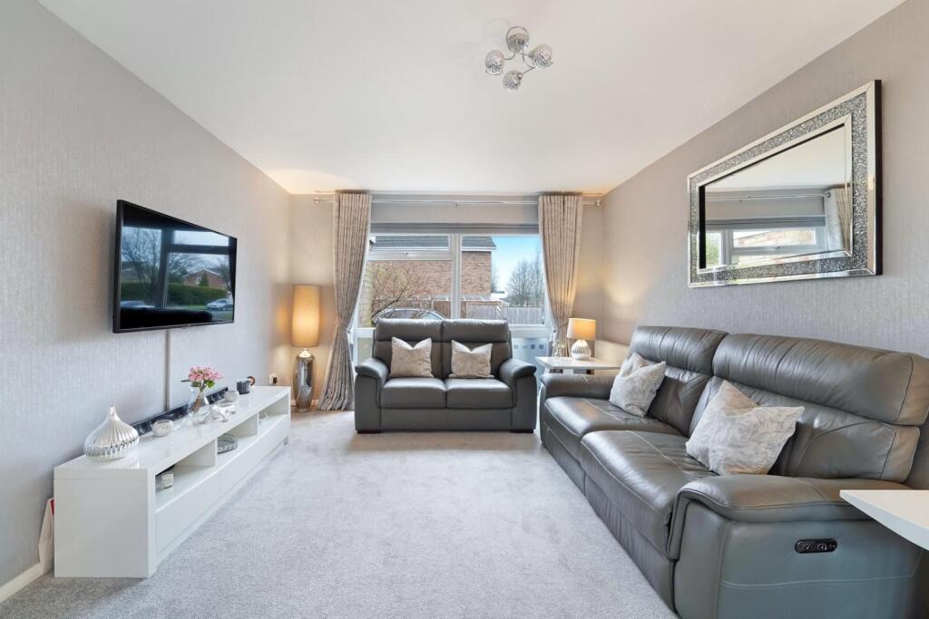 POPLAR DRIVE, 3 (EXTRAS)- (2).jpg