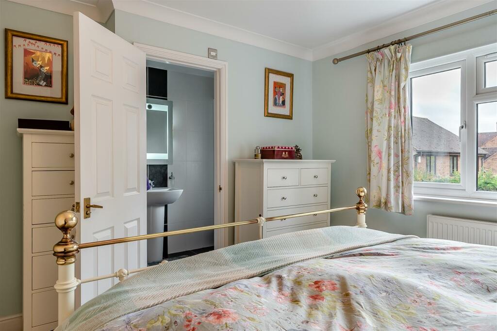 8626237-interior20.jpg