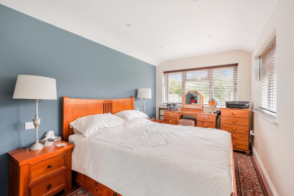 TATTENHAM WAY (21).jpg