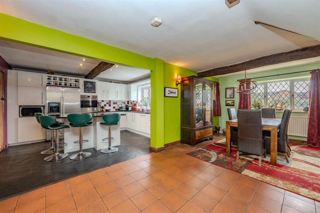 Open Plan Kitchen/Breakfast/Dining Area