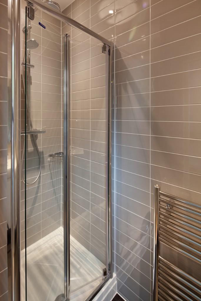 Ensuite shower