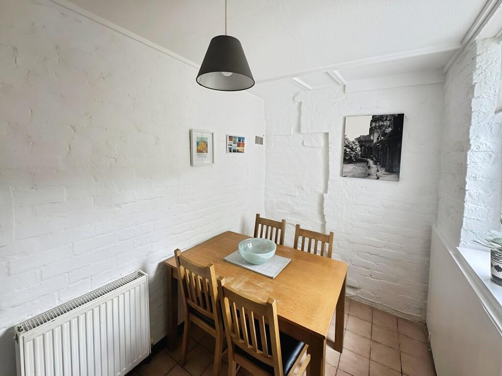 d3c18117-7e814f04...