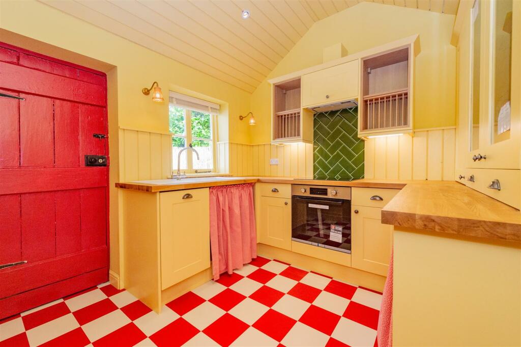 7 woodbank drive-11.jpg