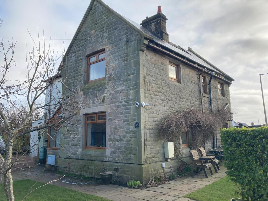 Station House Extern