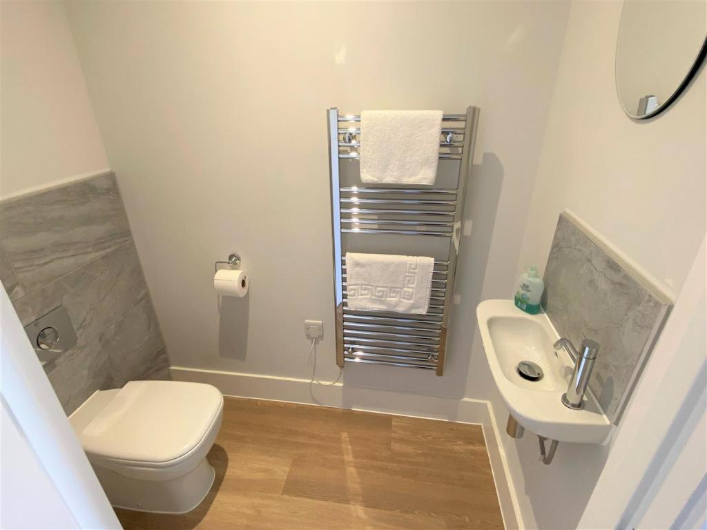 6 Kelsey Drive WC