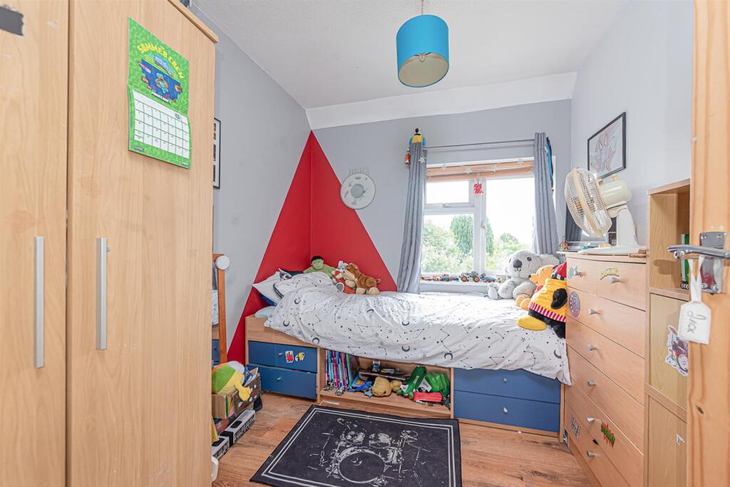 153 Lower Farnham Road  (2).jpg