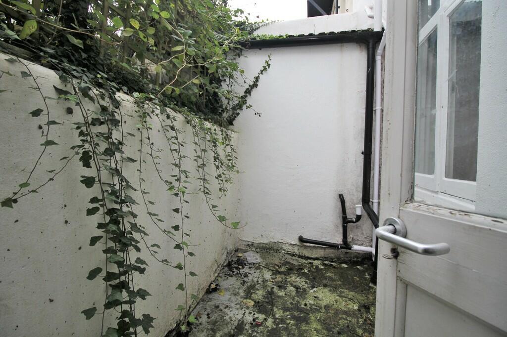 courtyard.jpeg