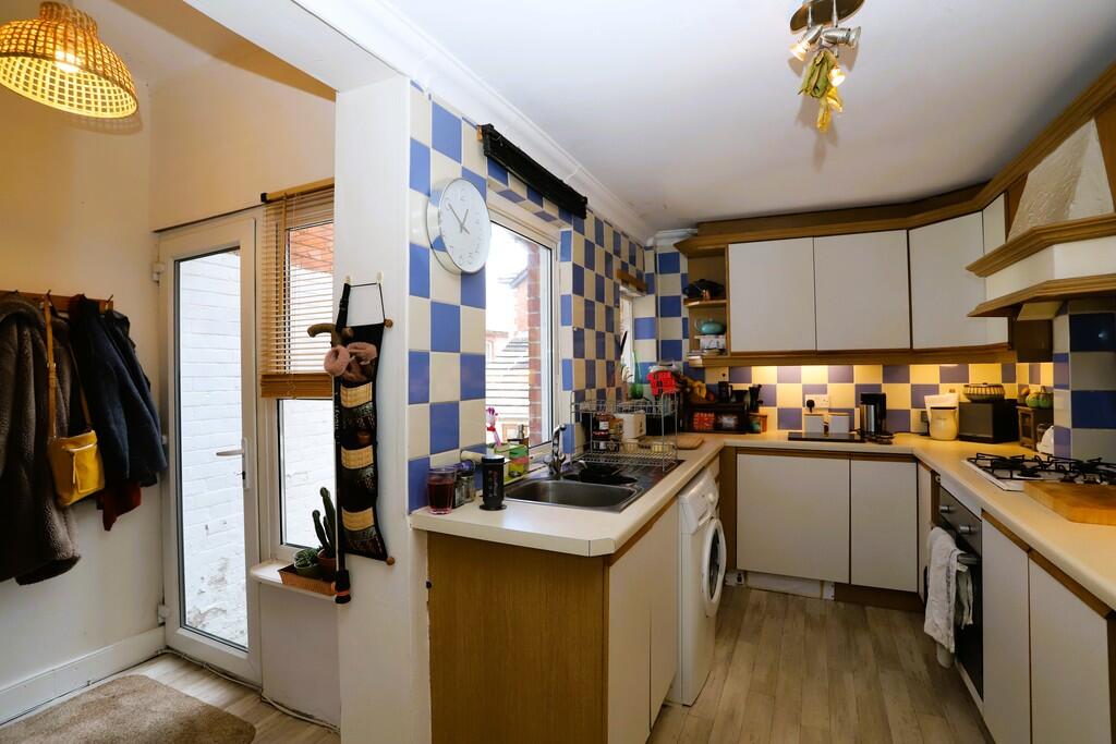 Kitchen 2