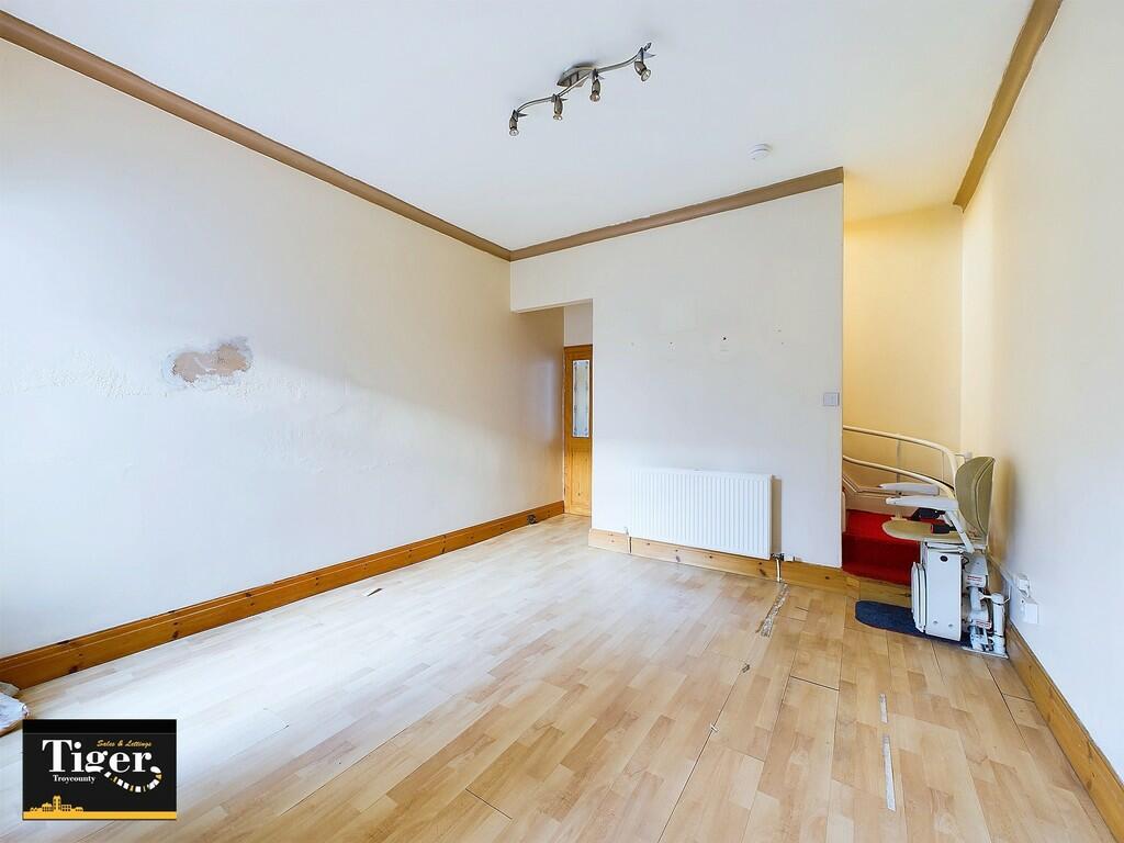 CAM03440G0-PR0182...