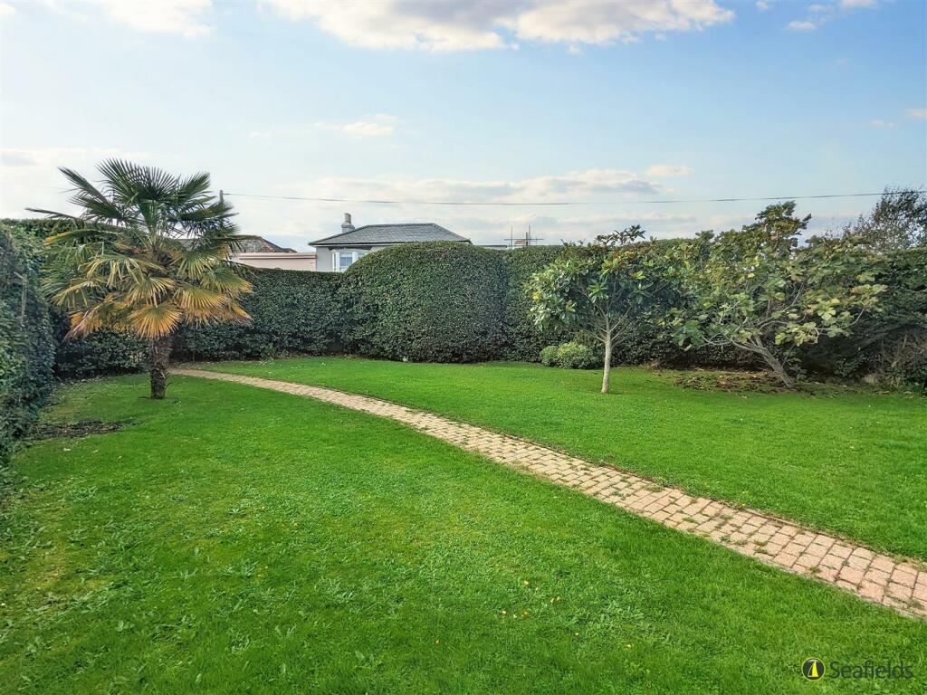 Garden F.jpg