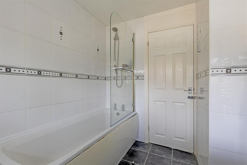 Bathroom-2.jpg
