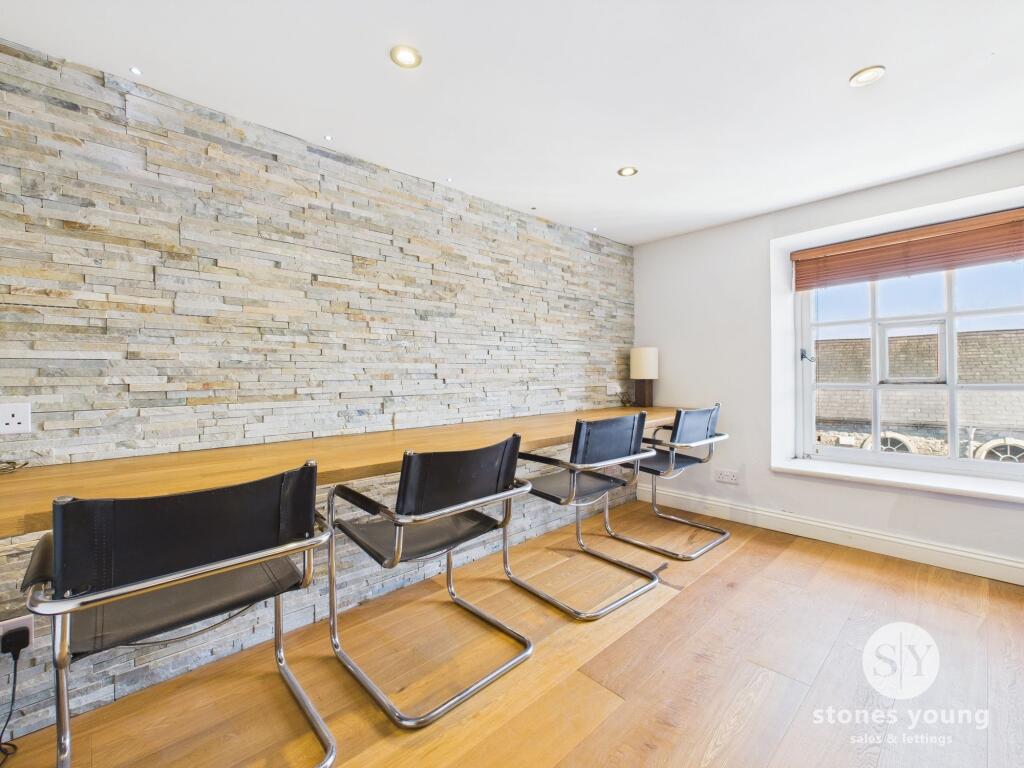 Attic Room/Bedroom 1