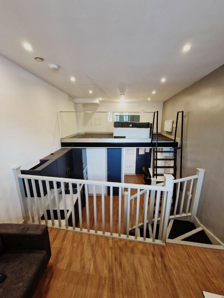 FLAT 13 - MEZZ