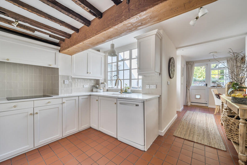 1359534-8-68d5734...