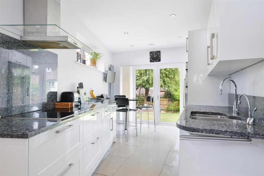 THE RIDINGS, (8).jpg