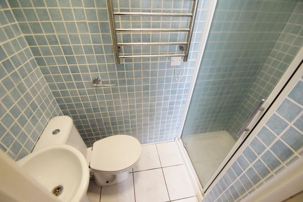 En Suite 2