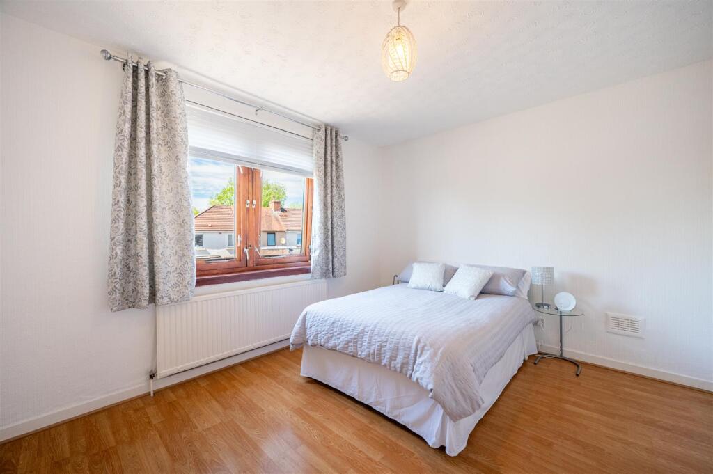 Bed 1 (2).jpg