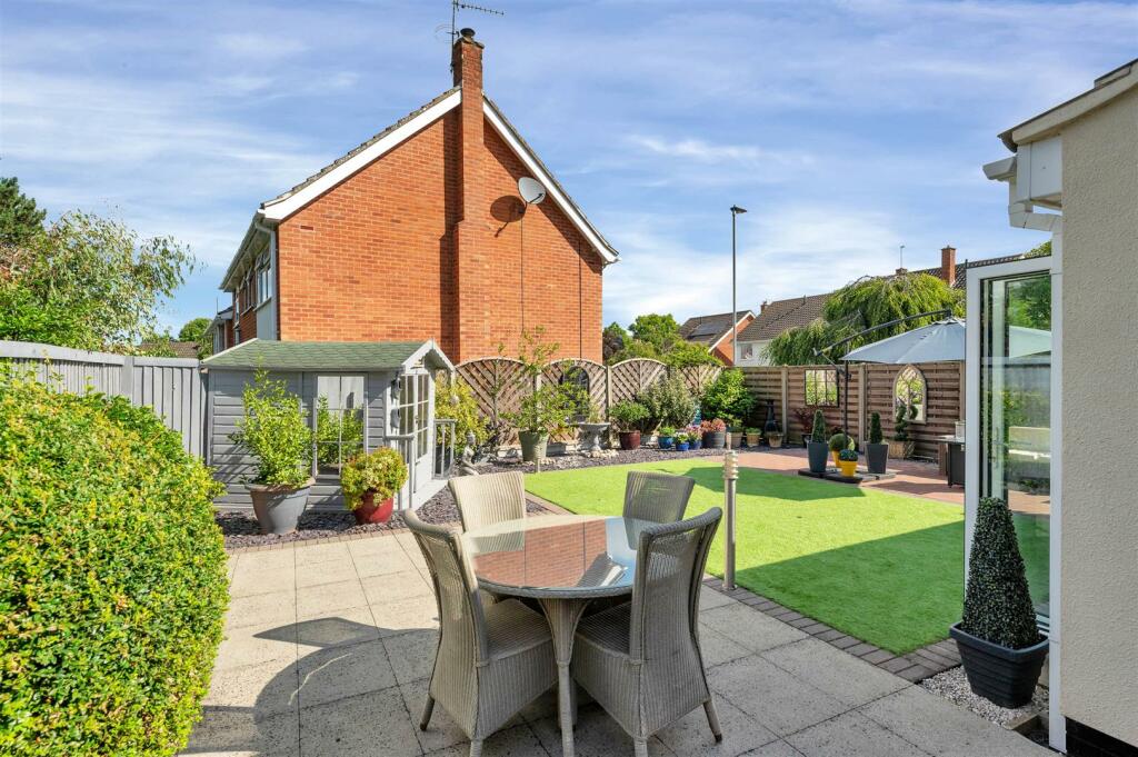 18 Melton Road WEB PH-11.jpg