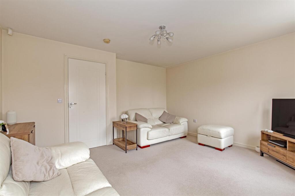 Reception Room-2.jpg