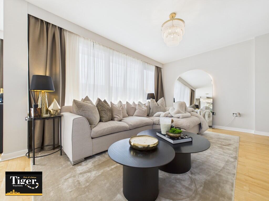 CAM03440G0-PR0305...