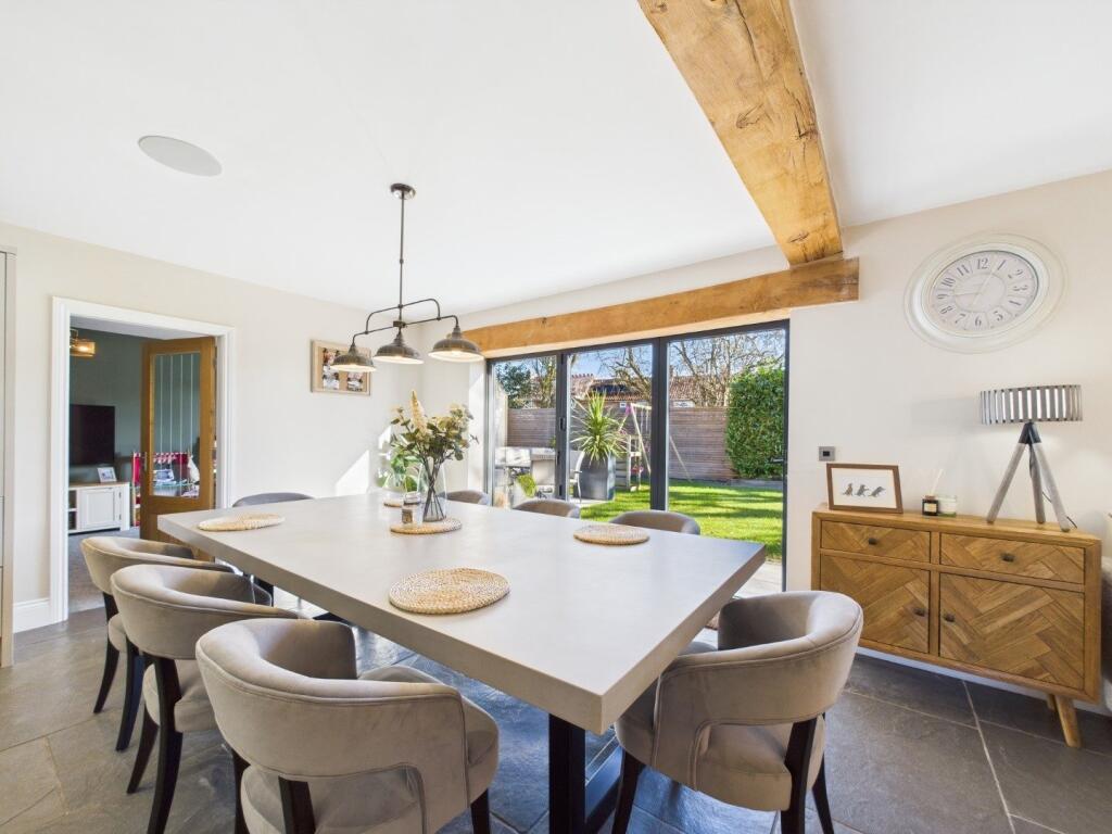 Open Plan Kitchen/Dining Are