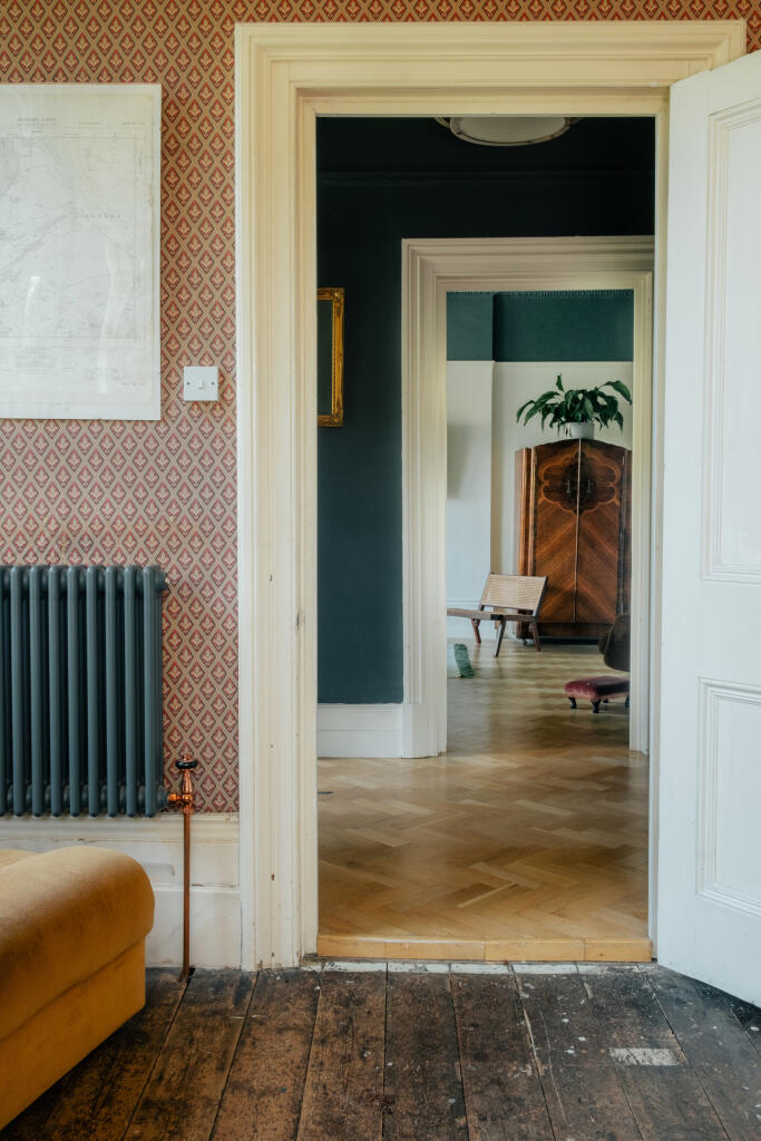 CROFT-ELPHINSTONE-HASTINGS-INTERIOR-HR-12*